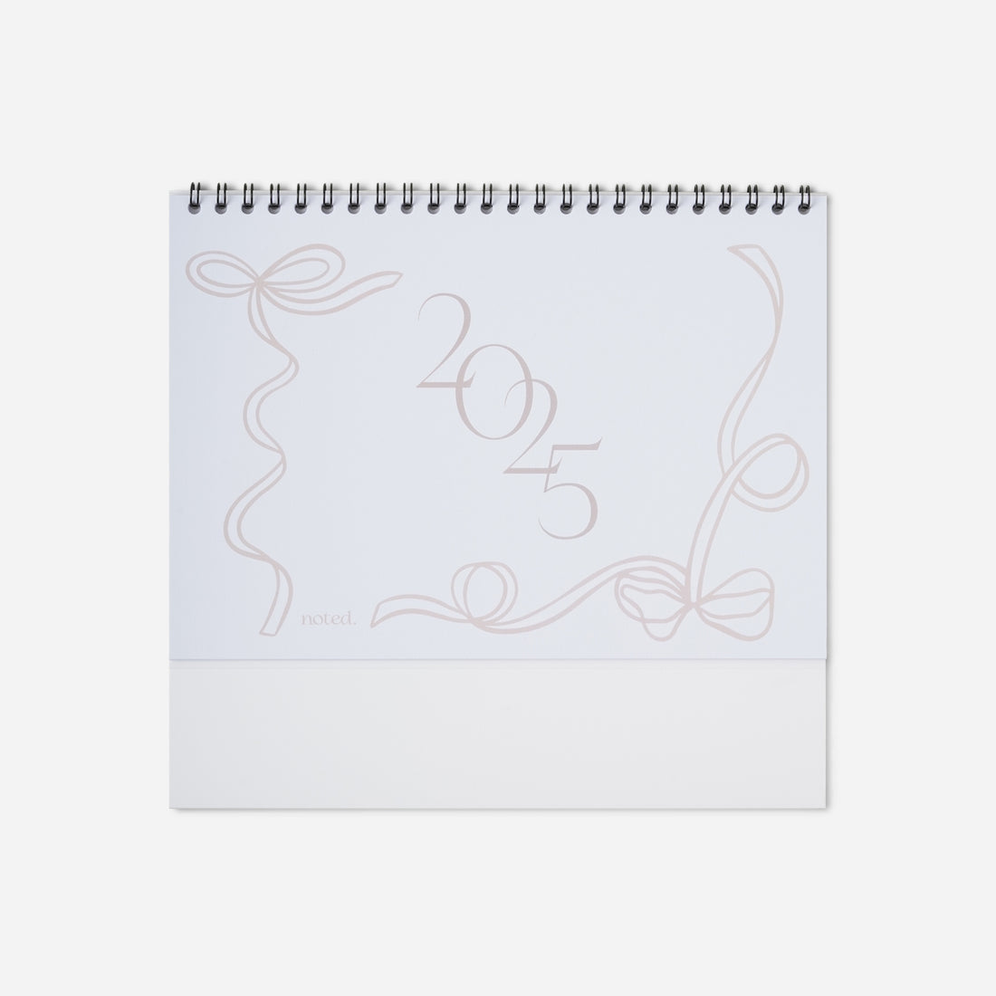 minimal 2025 desk calendar in pastel design